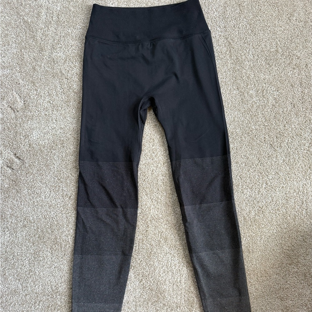 Lululemon black leggings
